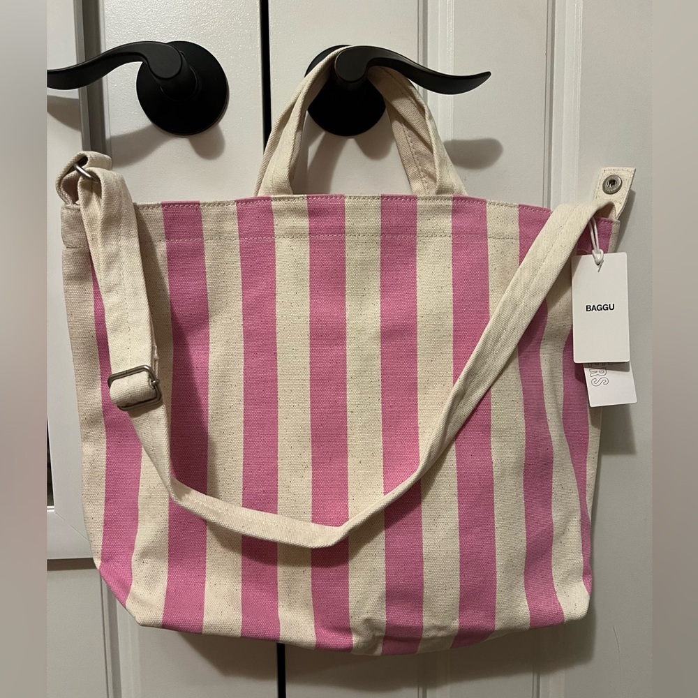 Baggu Horizontal Zip Duck Bag NWT Pink Awning Stripe
